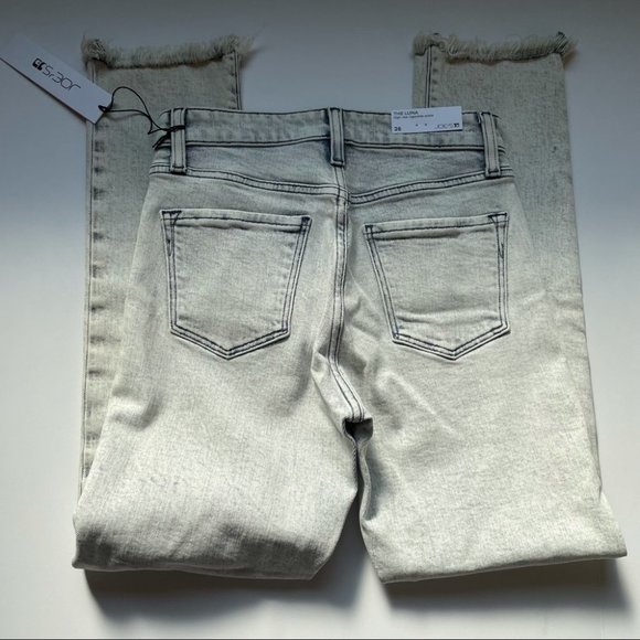 Joe’s Jeans Light Wash Frayed Cuff Skinny Jeans - Picture 8 of 8